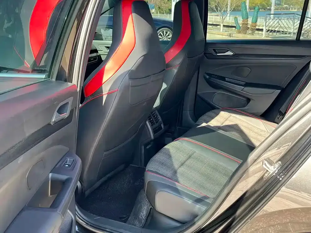 [object Object] Golf GTI 2023 из CN, фото 5
