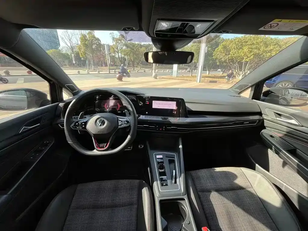 [object Object] Golf GTI 2023 из CN, фото 6