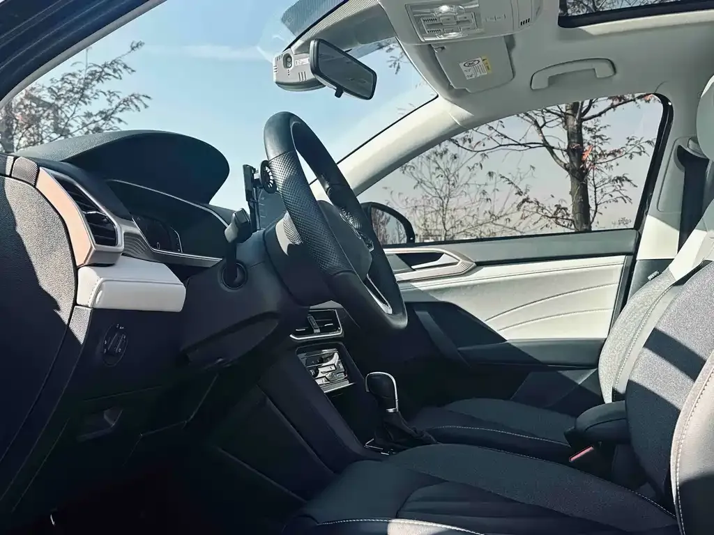 Volkswagen Tharu 2024 из CN, фото 3