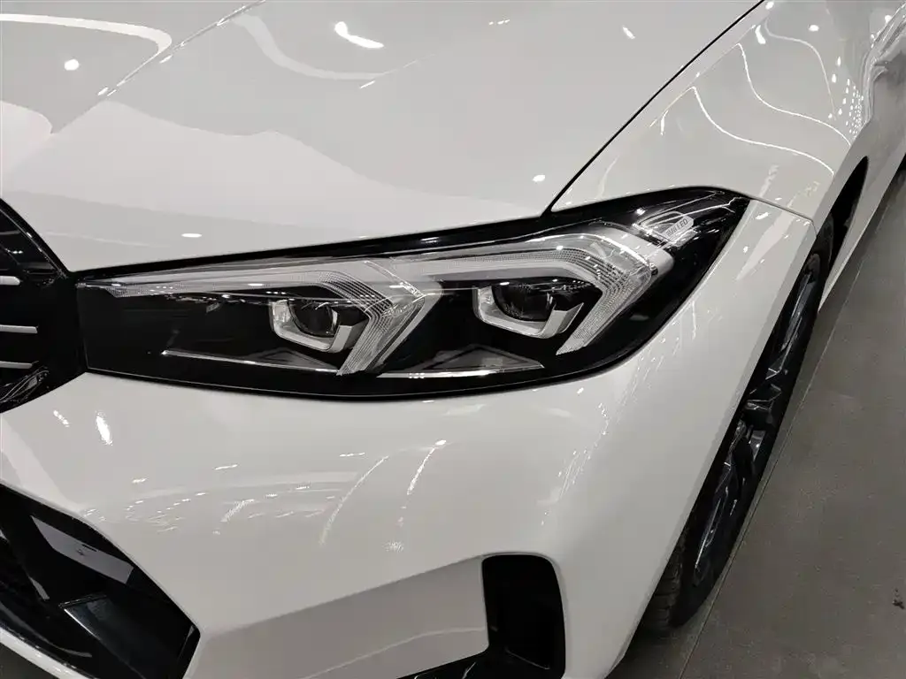 BMW 3 Series 2023 из CN, фото 3