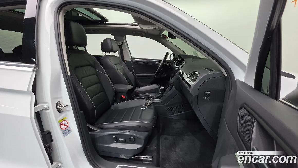 Volkswagen Tiguan 2023 из KR, фото 6
