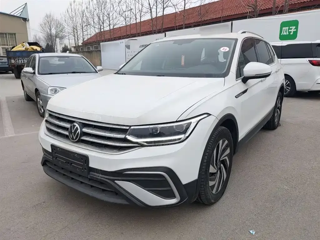 Volkswagen Tiguan L 2023 из CN, фото 7