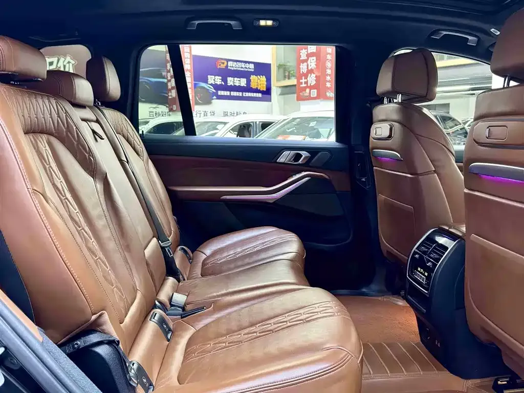 BMW X7 2023 из CN, фото 10
