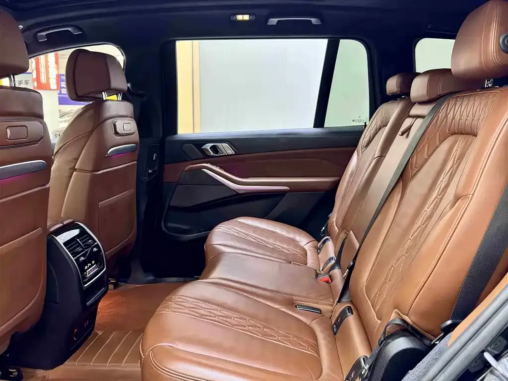 BMW X7 2023 из CN, фото 3