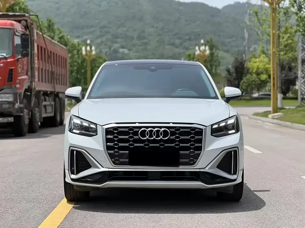 Audi Q2L 2022 из CN, фото 2