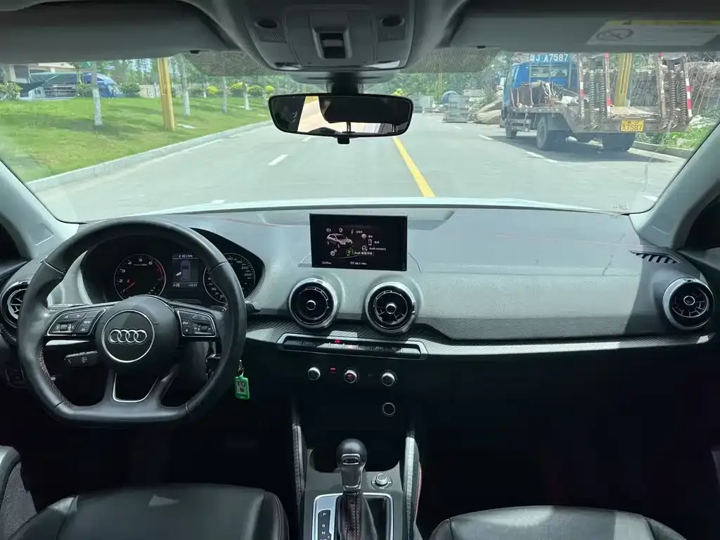 Audi Q2L 2022 из CN, фото 4