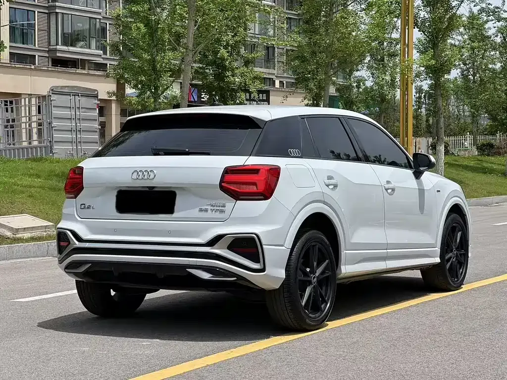 Audi Q2L 2022 из CN, фото 7
