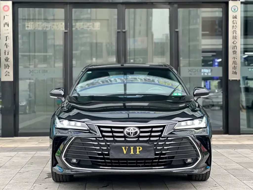 Toyota Avalon 2023 из CN, фото 2