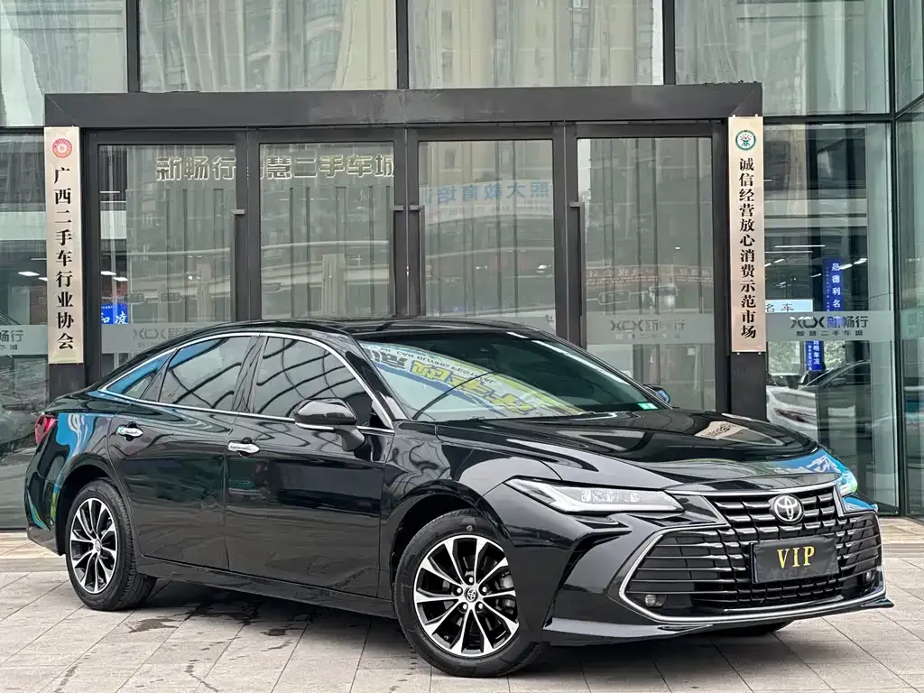 Toyota Avalon 2023 из CN, фото 3