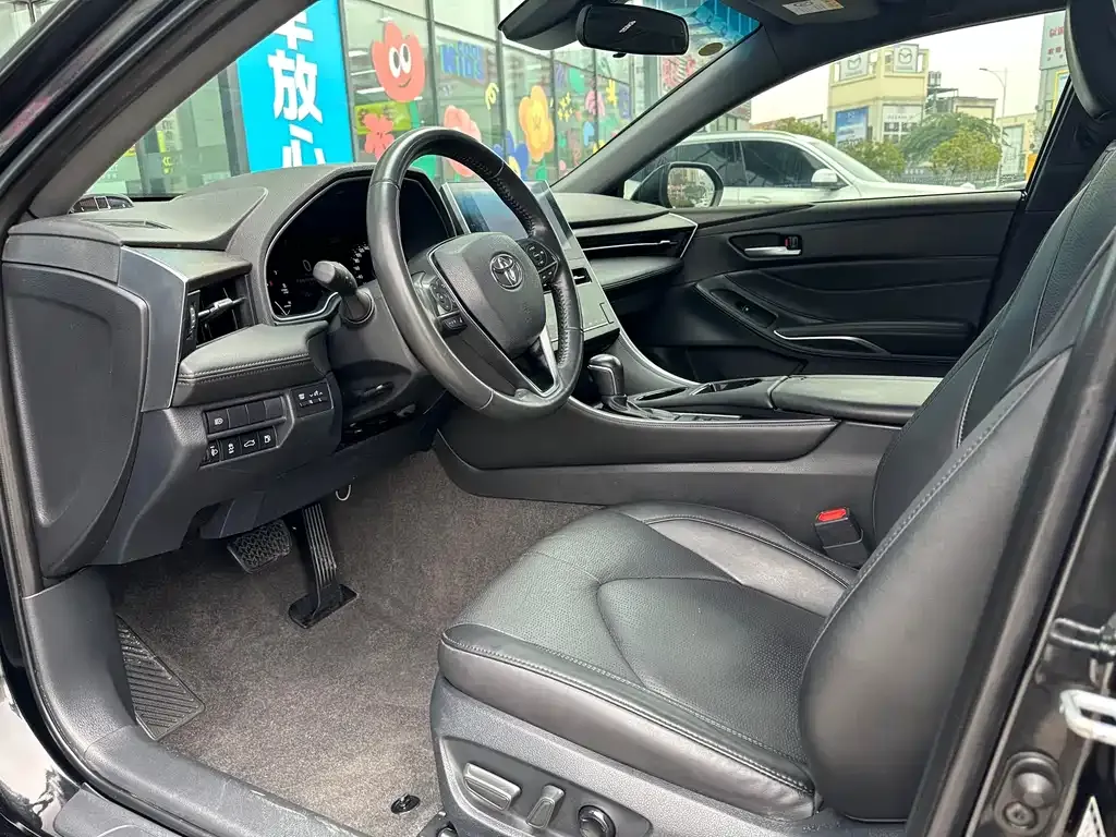 Toyota Avalon 2023 из CN, фото 5