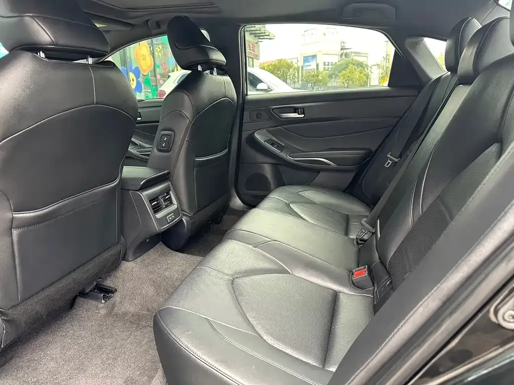 Toyota Avalon 2023 из CN, фото 6