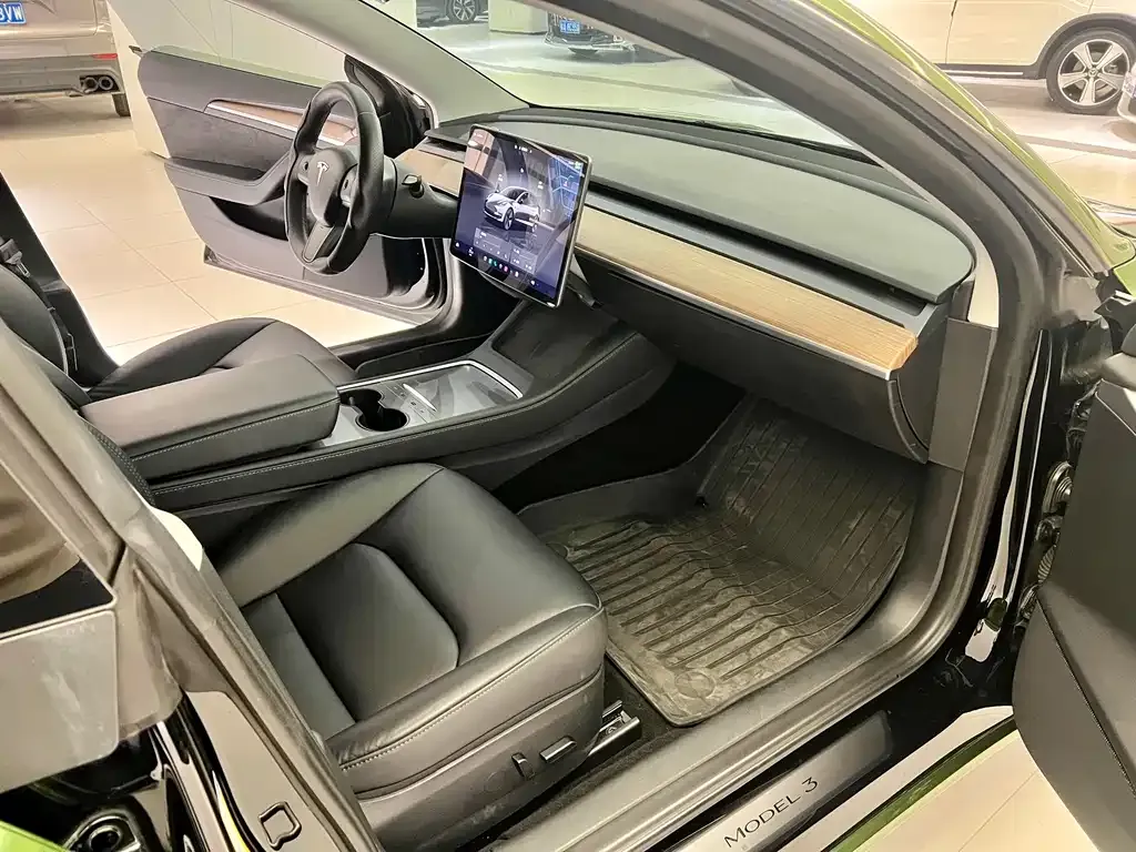 Tesla Model 3 2023 из CN, фото 3