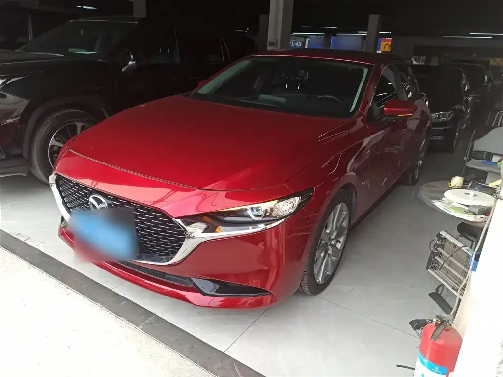 Mazda 3 Axela 2021 из CN, фото 2