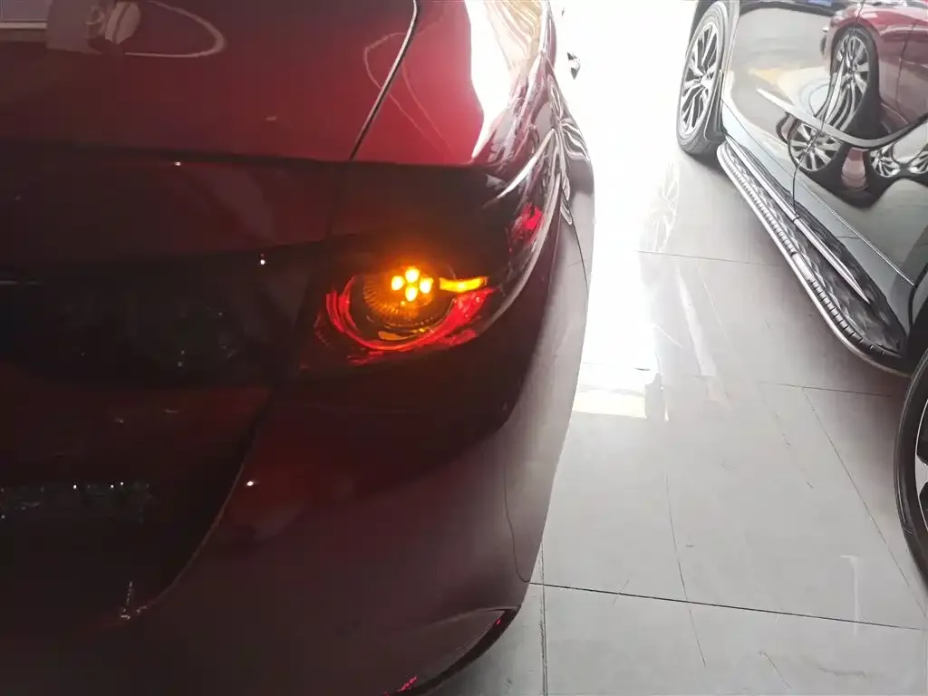 Mazda 3 Axela 2021 из CN, фото 8