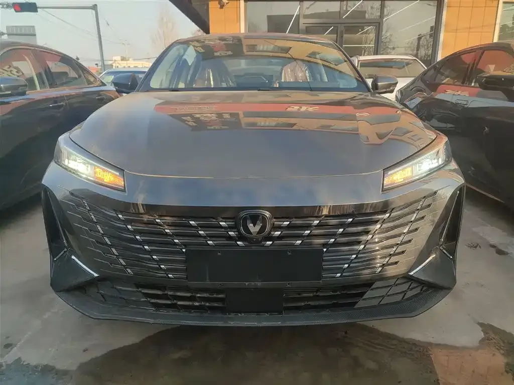 Changan Eado PHEV 2025 из CN, фото 7