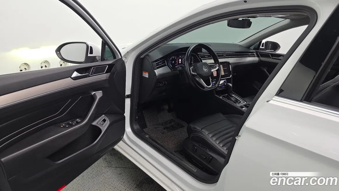 Volkswagen Passat — фото 7