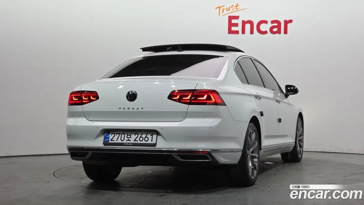 Volkswagen Passat — фото 2
