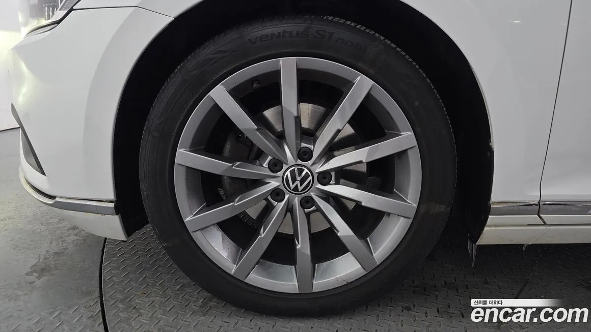 Volkswagen Passat — фото 6