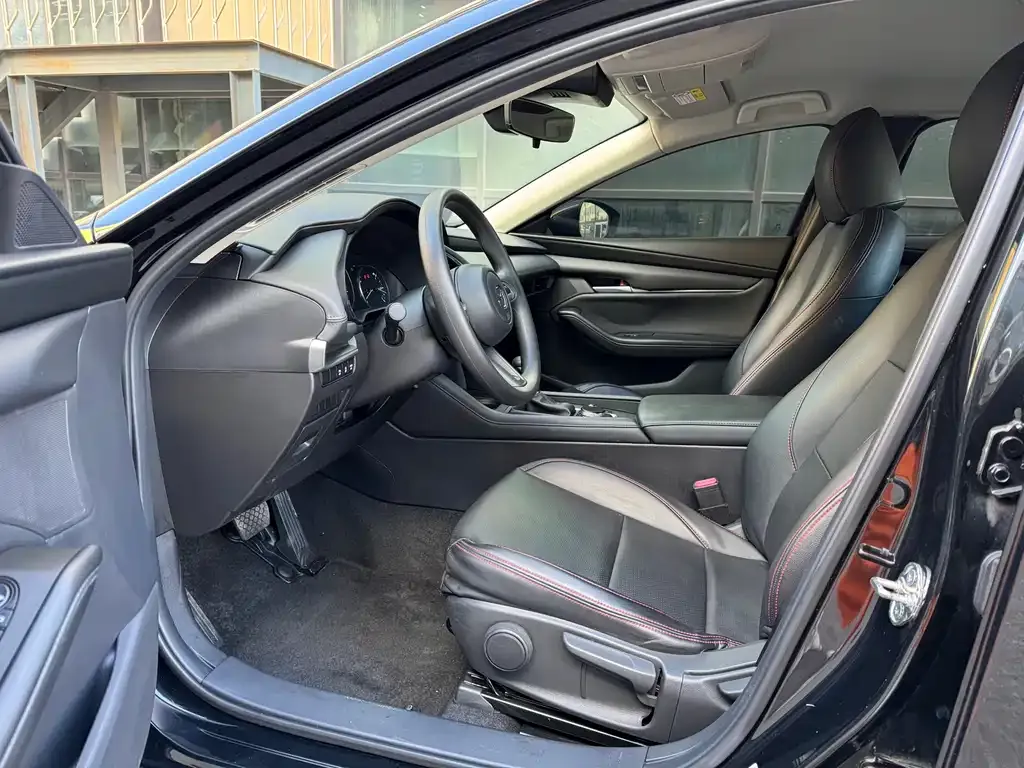 Mazda 3 Axela 2021 из CN, фото 8
