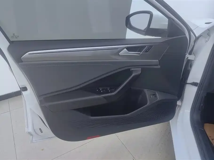 Volkswagen Sagitar 2022 из CN, фото 10