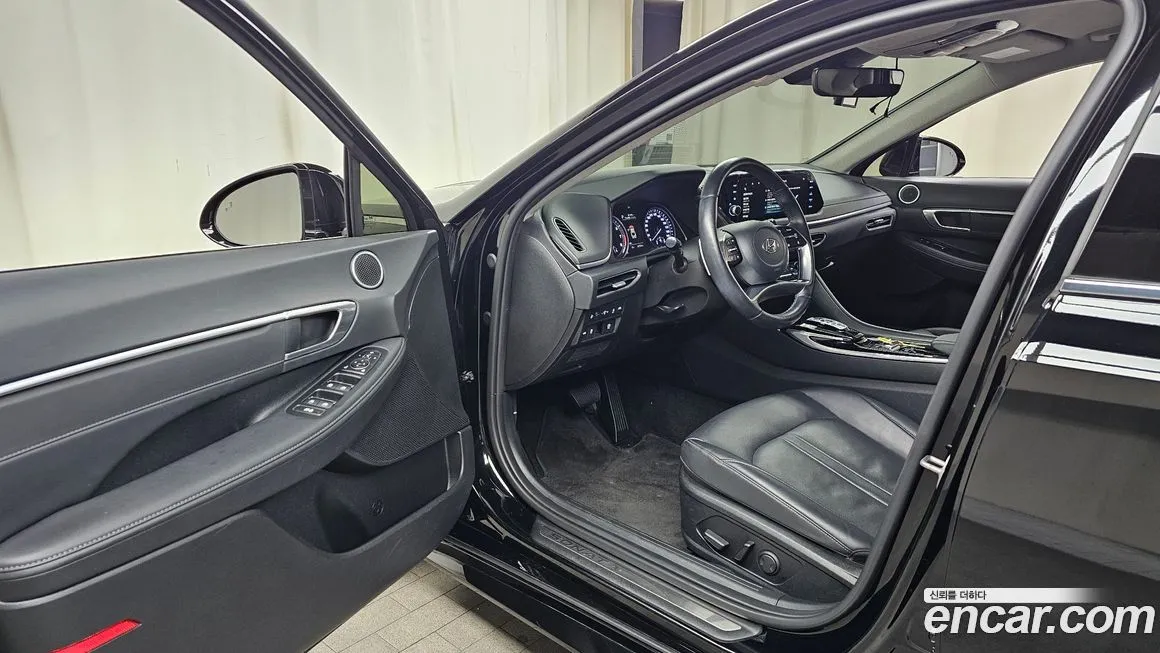 Hyundai Sonata 2022 из KR, фото 2
