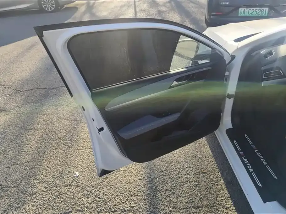 Volkswagen Lavida 2023 из CN, фото 7