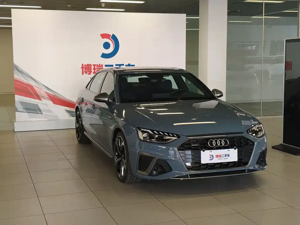 Audi A4L 2022 из CN, фото 8