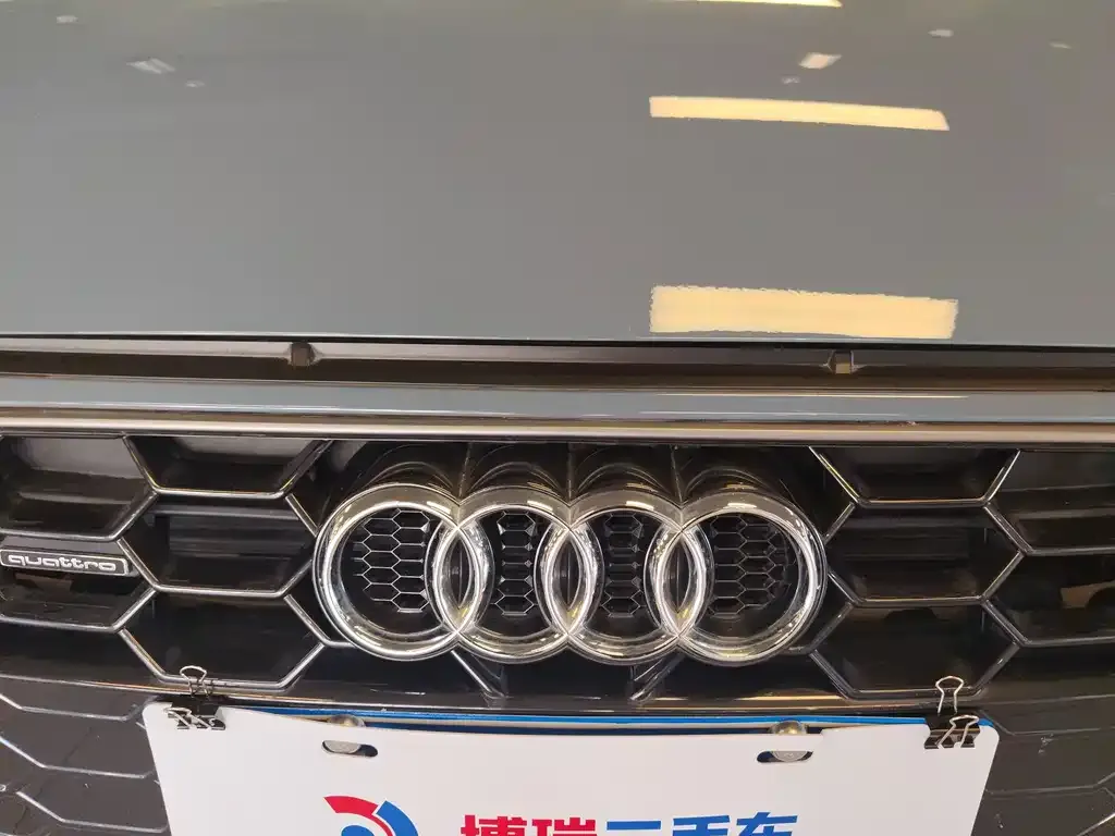 Audi A4L 2022 из CN, фото 6
