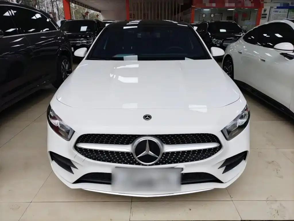 Mercedes-Benz A-Class 2023 из CN, фото 2
