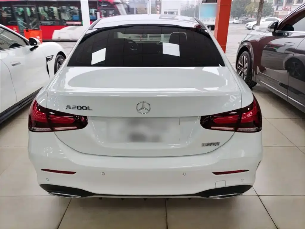 Mercedes-Benz A-Class 2023 из CN, фото 8