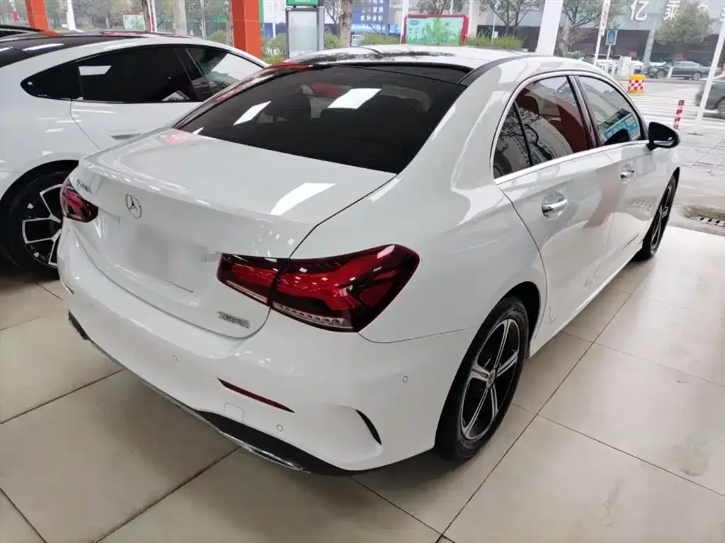 Mercedes-Benz A-Class 2023 из CN, фото 7