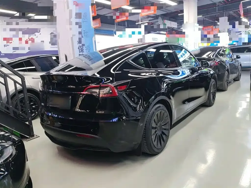 Tesla Model Y 2023 из CN, фото 7