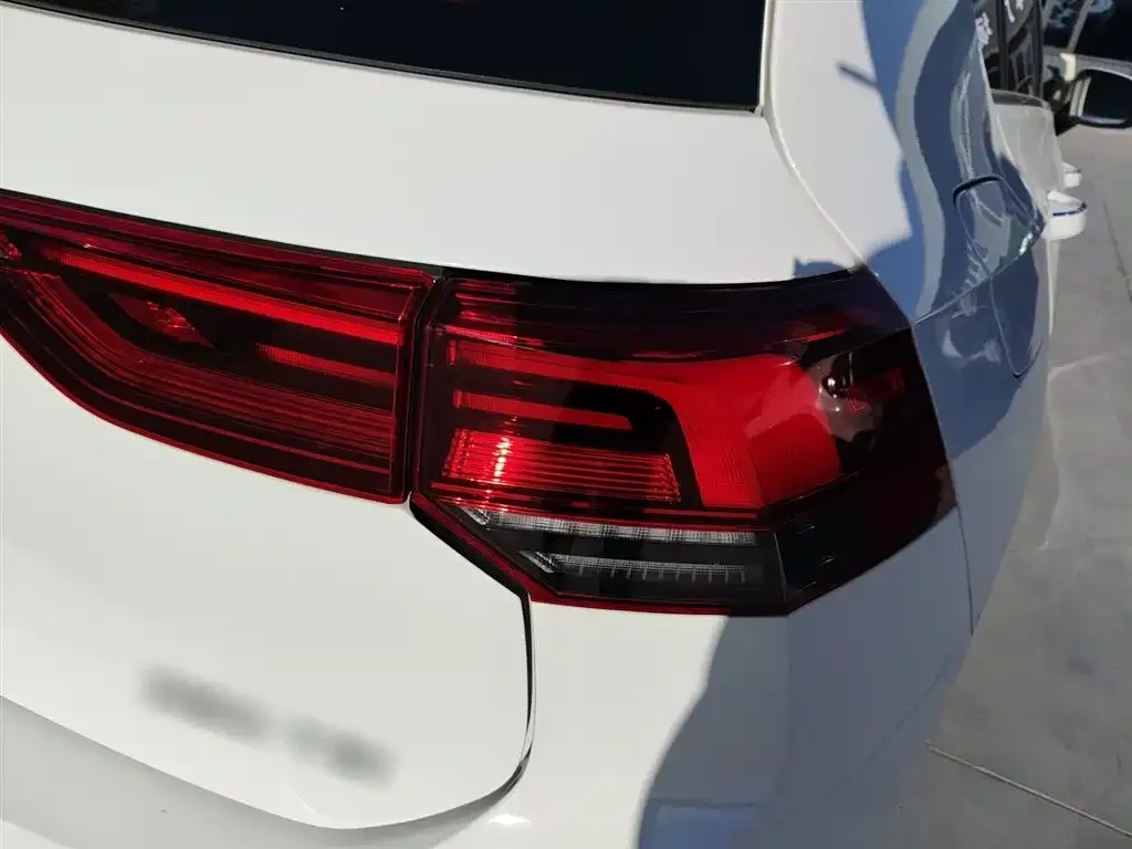 Volkswagen Golf 2022 из CN, фото 2