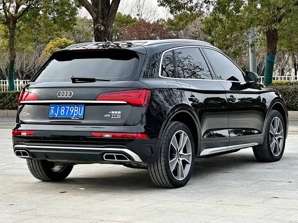 Audi Q5L 2023 из CN, фото 4