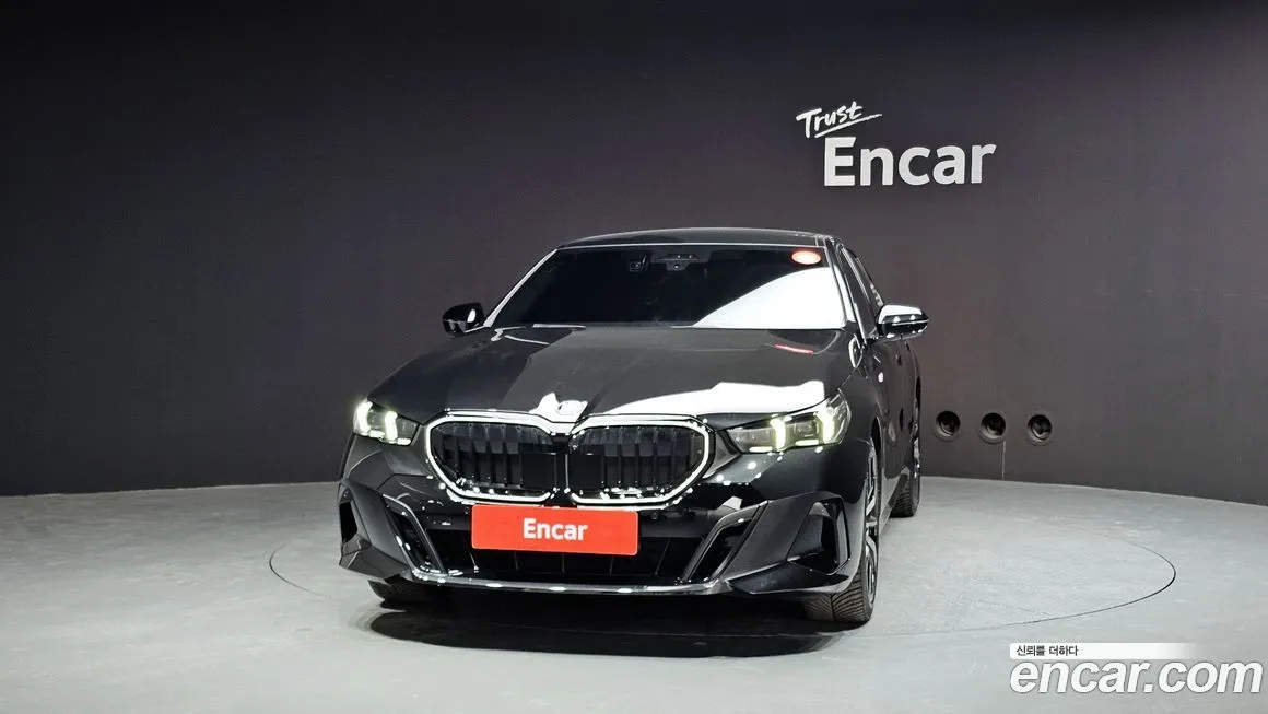 BMW 5-Series 2025 из KR, фото 3