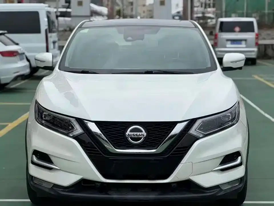Nissan Qashqai 2021 из CN, фото 2