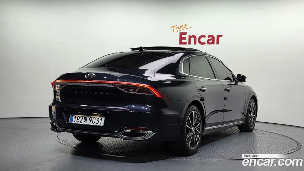 Hyundai Grandeur 2022 из KR, фото 4