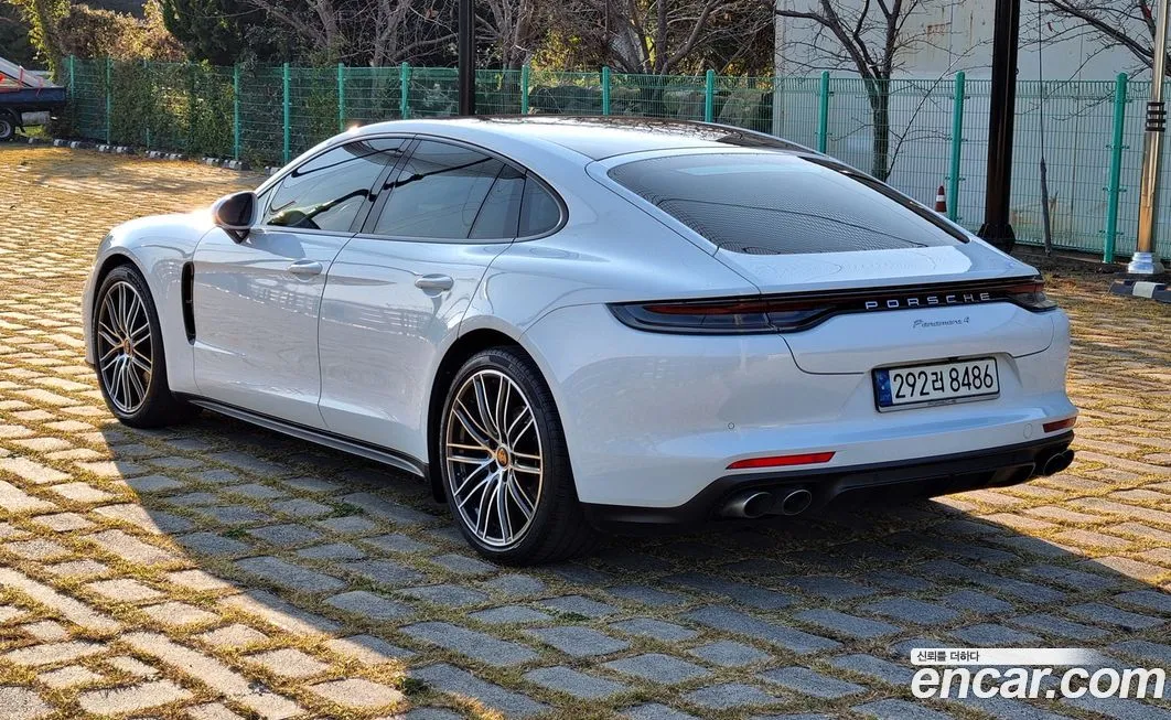 Porsche Panamera 2021 из KR, фото 2