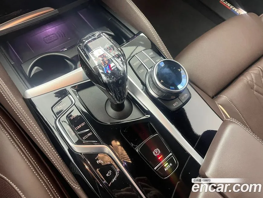 BMW 5-Series 2023 из KR, фото 9