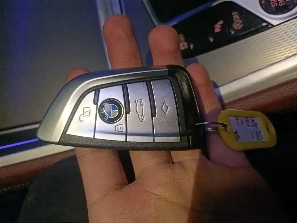 BMW X6 2023 из CN, фото 9