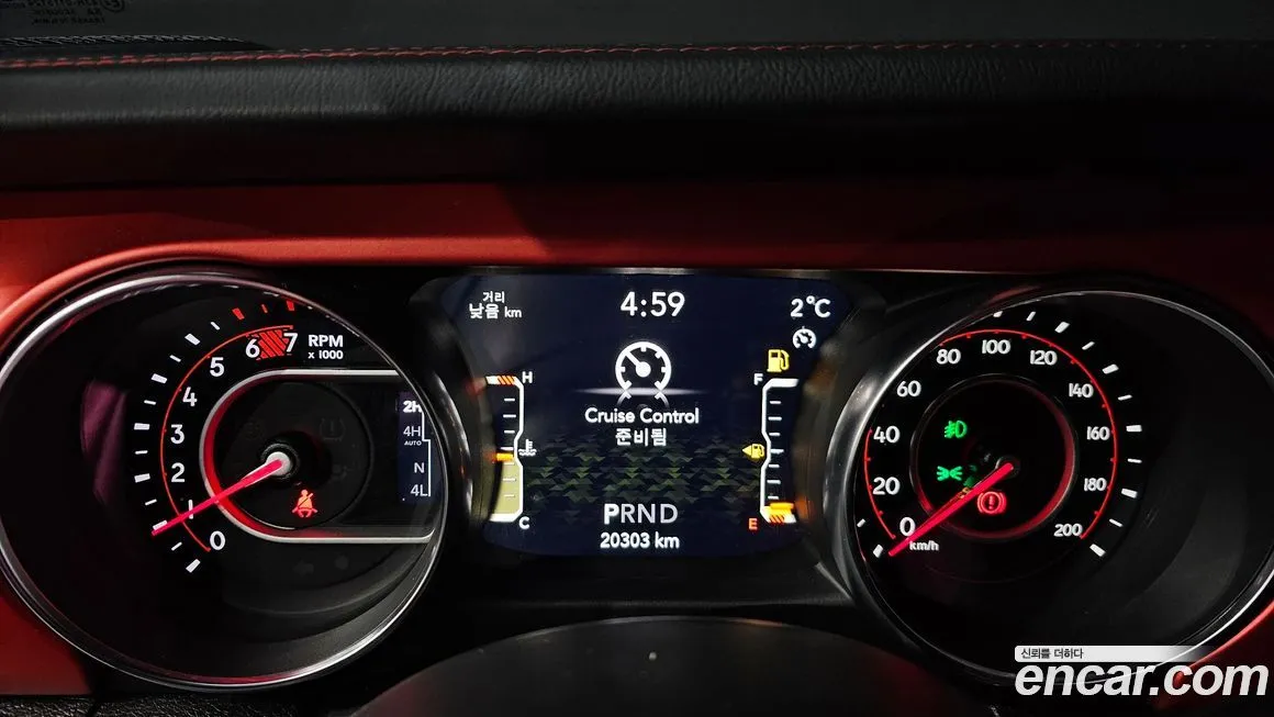 Jeep Wrangler 2022 из KR, фото 8