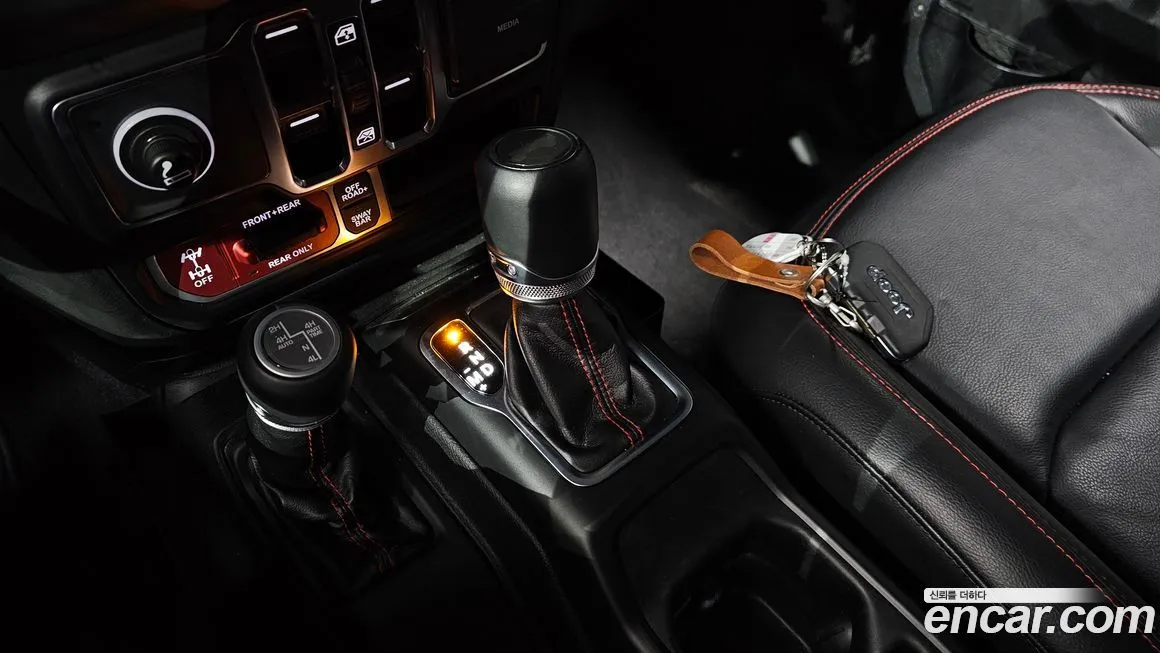 Jeep Wrangler 2022 из KR, фото 9