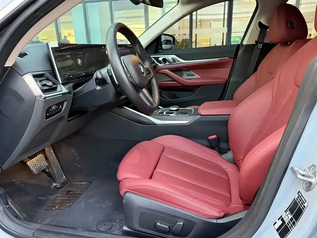 BMW 4 Series 2024 из CN, фото 10