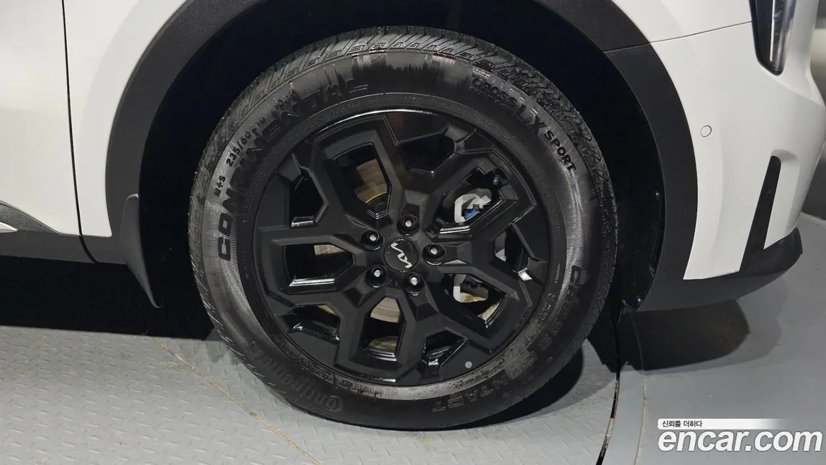 Kia Sorento — фото 5