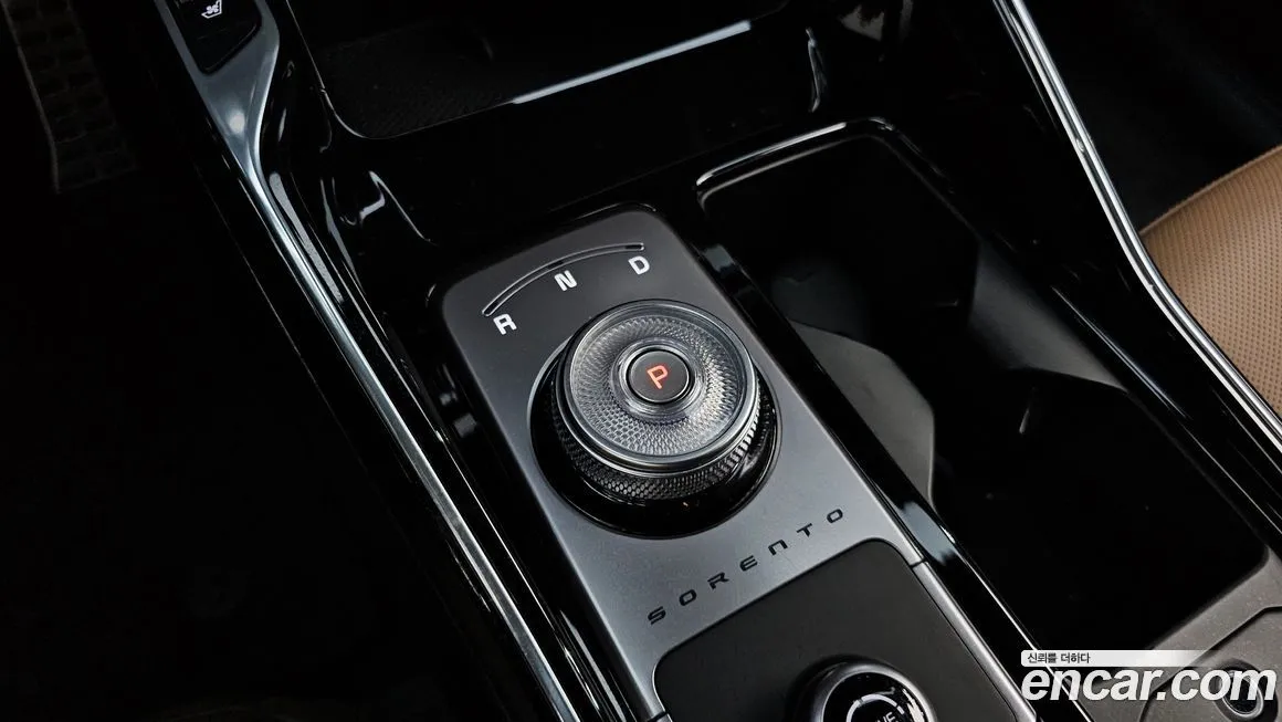 Kia Sorento — фото 9