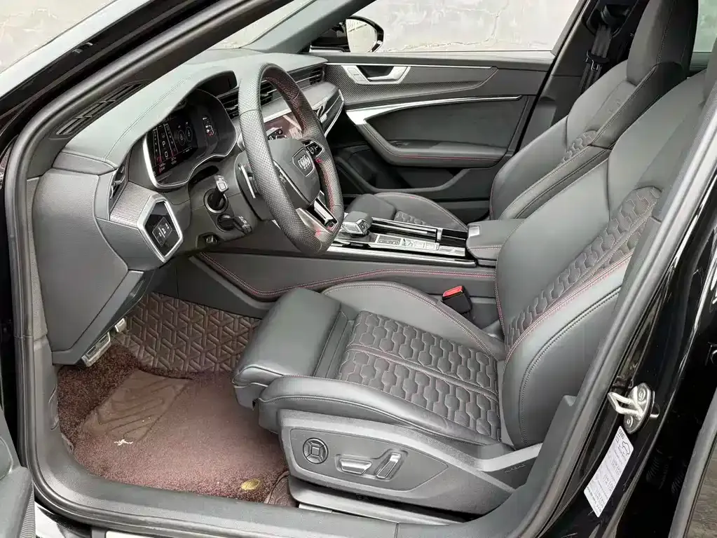 Audi RS 6 2023 из CN, фото 4