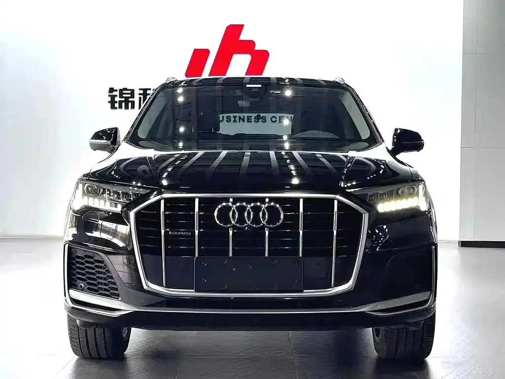 Audi Q7 2023 из CN, фото 8