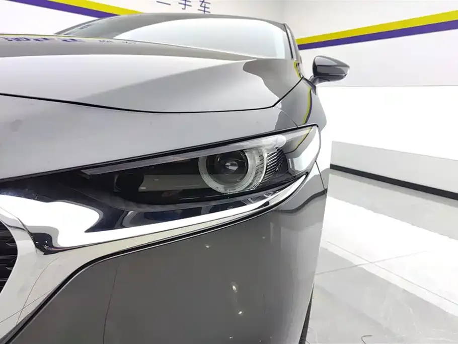 Mazda 3 Axela 2023 из CN, фото 5