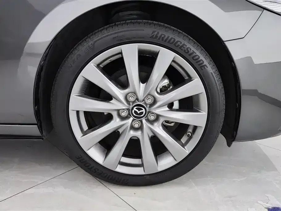 Mazda 3 Axela 2023 из CN, фото 6