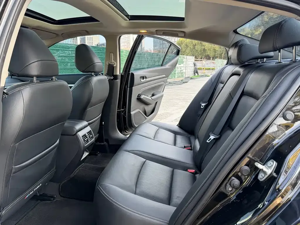 Nissan Teana 2022 из CN, фото 8